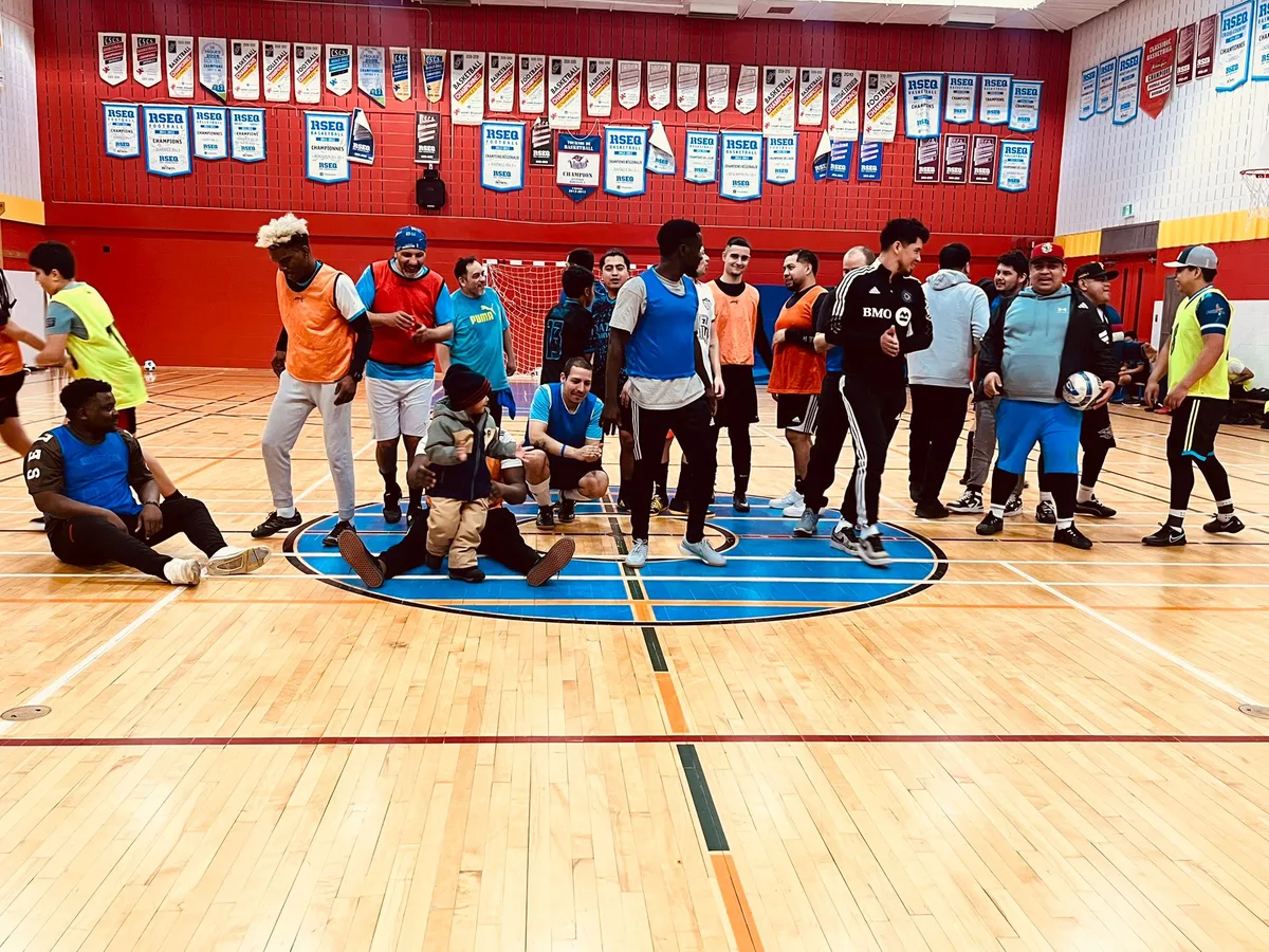 Liens sociaux à travers le football